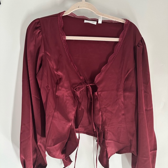 willow & root Tops - Chic Satin Lace-Trimmed Blouse in Deep Red